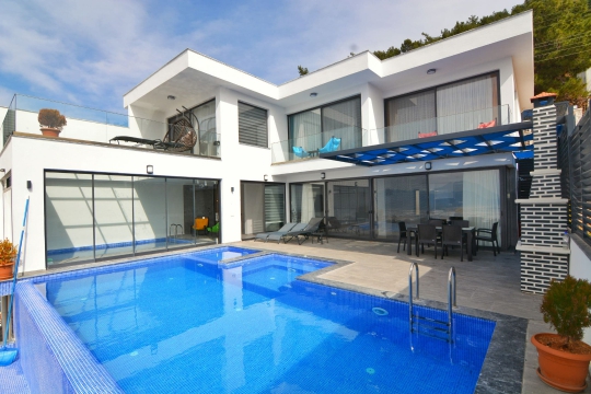 Villa Fantastik